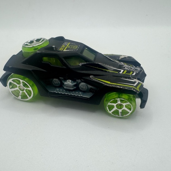 Hot Wheels Other - 2005 McDonald's Toy Hot Wheels Car RD-04 Acceleracers